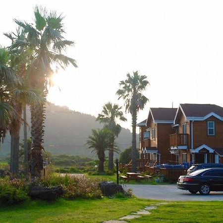 Sweetsalt Villa Seogwipo Bagian luar foto